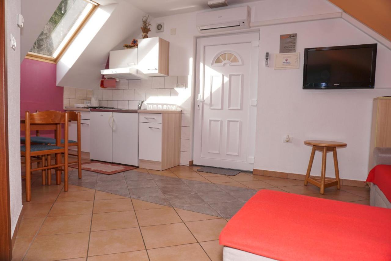 Apartment Ozebek Cerkno Kültér fotó